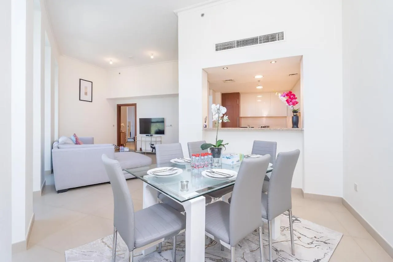 Trinity Holiday Homes - Burj Vista Downtown Ντουμπάι